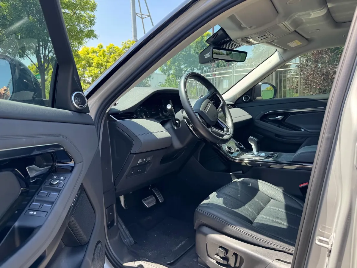 2023 Land Rover Range Rover Evoque 2.0T 249HP L4 9AT,autocango,china used car exporter,china ev exporter,chinese used car exporter,chinese used ev exporter