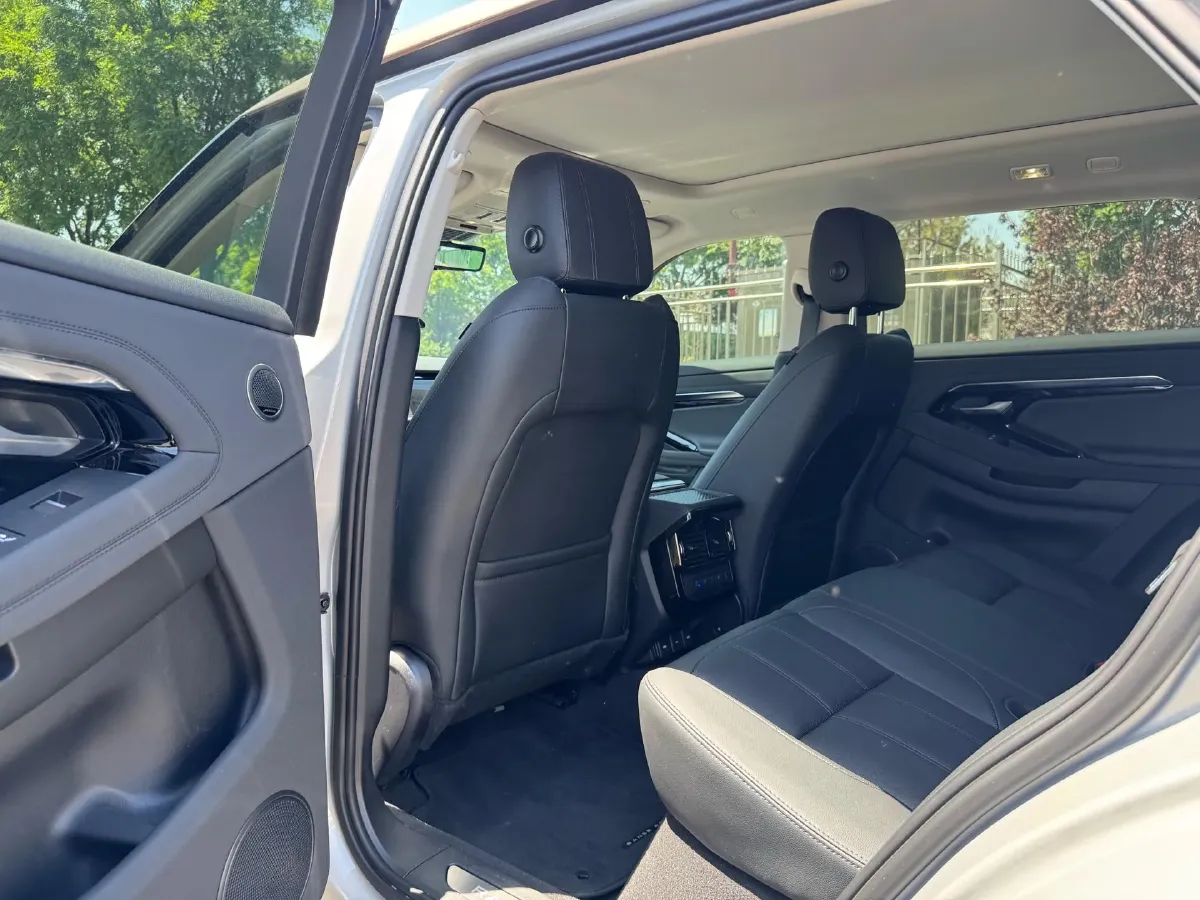 2023 Land Rover Range Rover Evoque 2.0T 249HP L4 9AT,autocango,china used car exporter,china ev exporter,chinese used car exporter,chinese used ev exporter