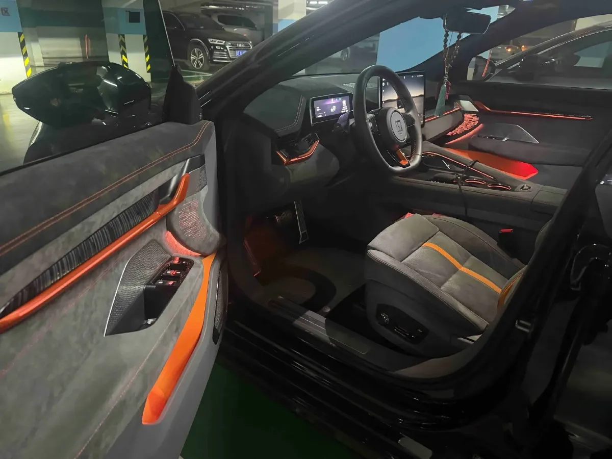 2023 Zeekr 001 BEV 100KWH,autocango,china used car exporter,china ev exporter,chinese used car exporter,chinese used ev exporter