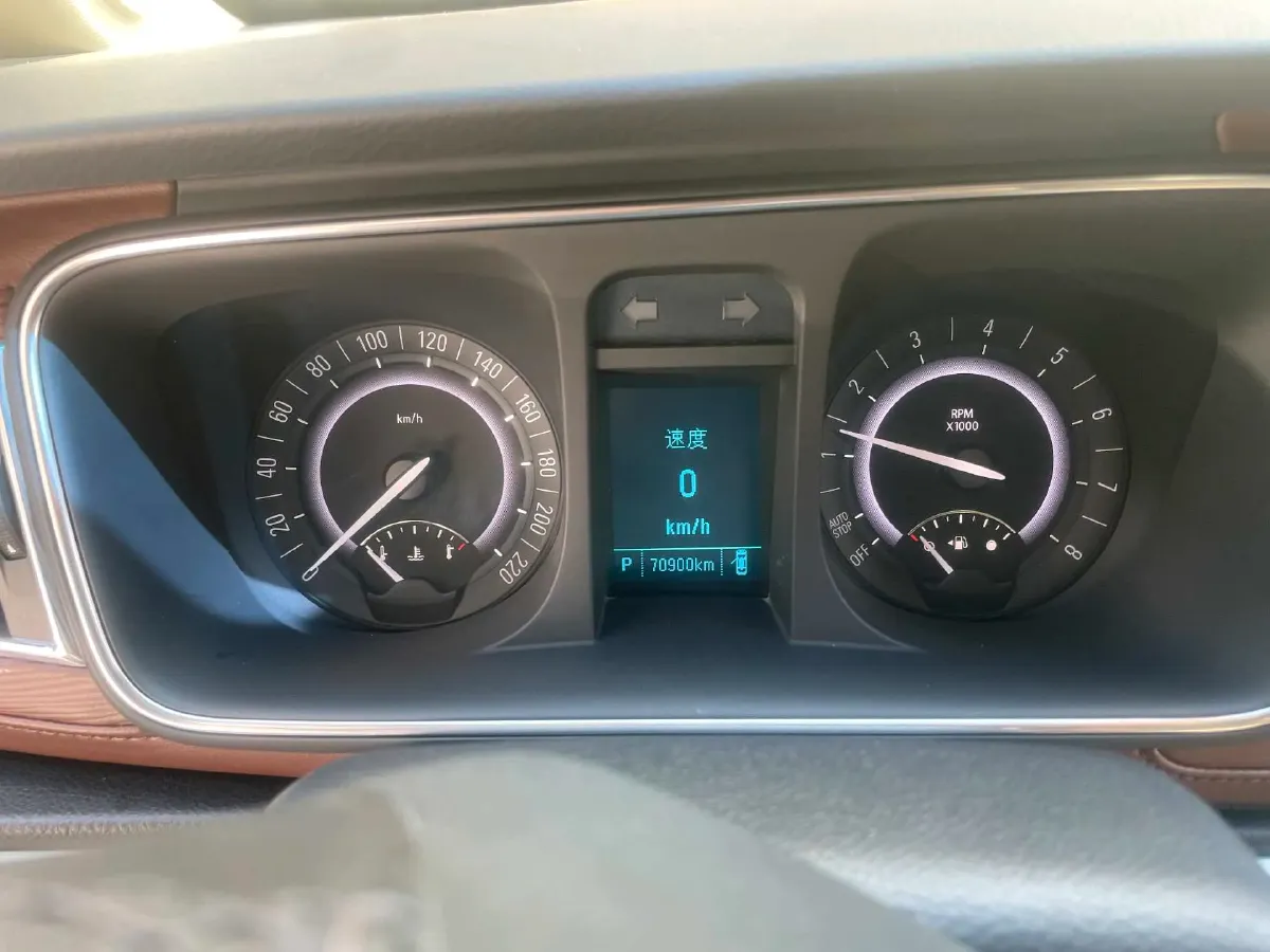 2018 Buick GL8 2.0T 260HP L4 6AT,autocango,china used car exporter,china ev exporter,chinese used car exporter,chinese used ev exporter