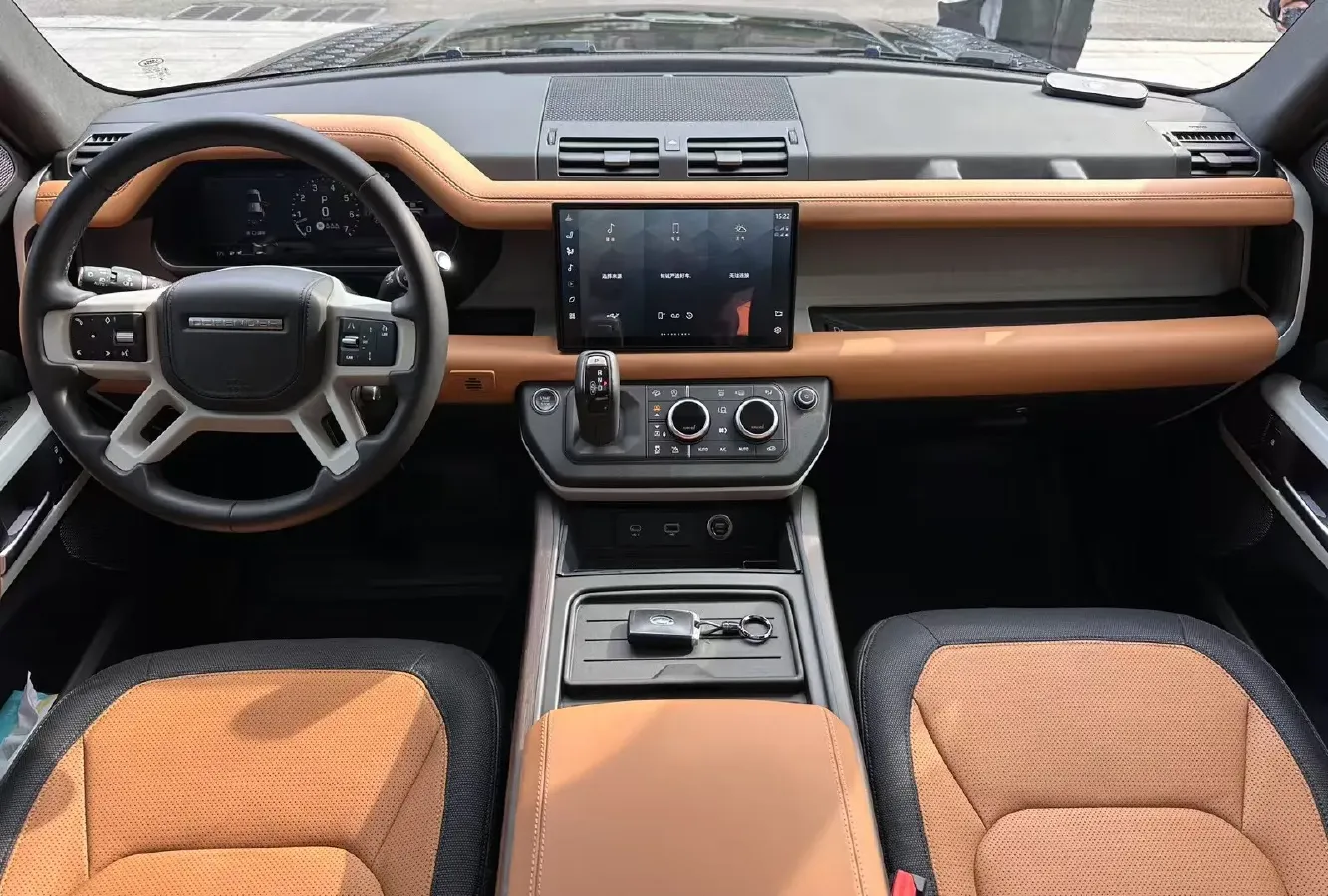 2024 Land Rover Defender 3.0T 400HP L6 8AT,autocango,china used car exporter,china ev exporter,chinese used car exporter,chinese used ev exporter