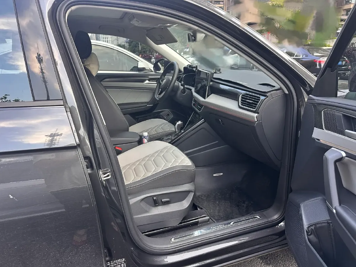 2024 Volkswagen Tayron 2.0T 186HP L4 7DCT,autocango,china used car exporter,china ev exporter,chinese used car exporter,chinese used ev exporter