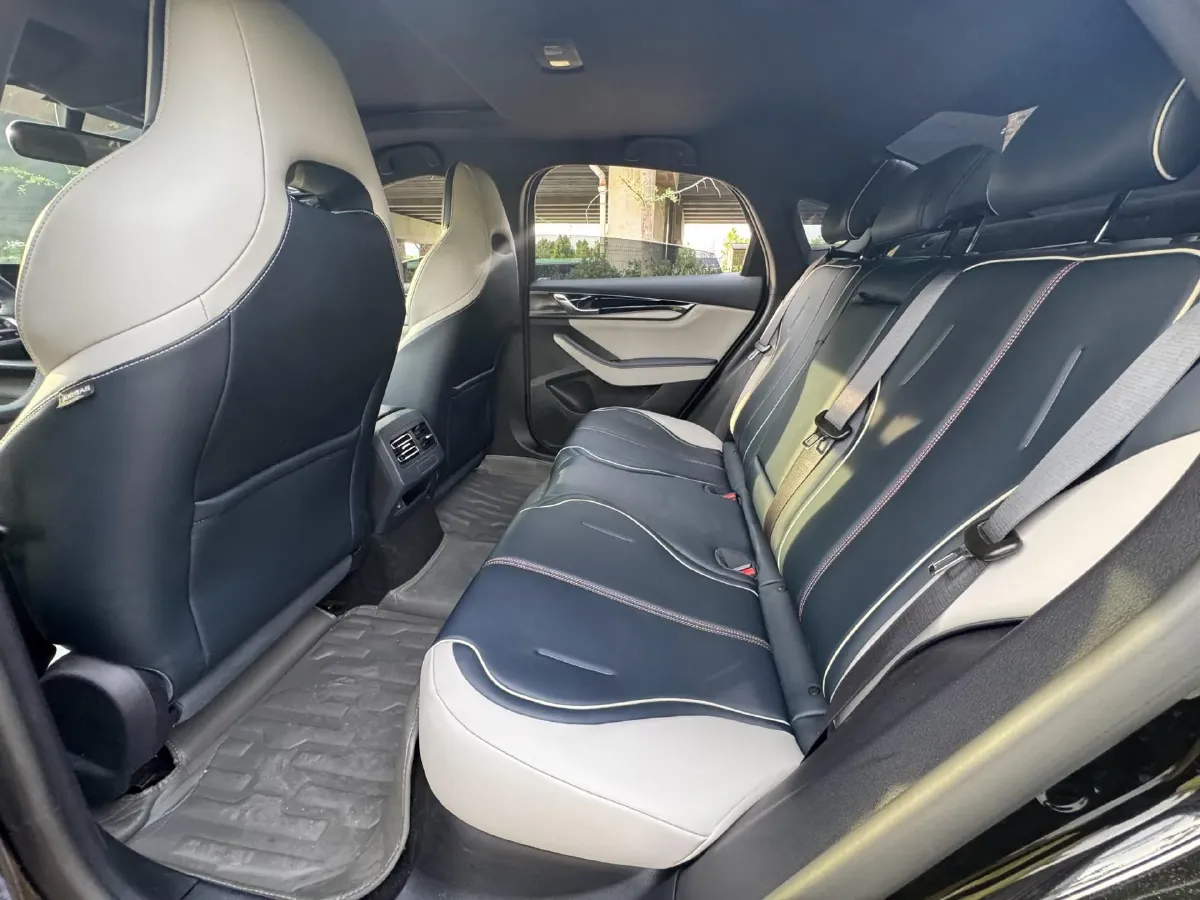 2021 Haval F7 1.5T 169HP L4 7DCT,autocango,china used car exporter,china ev exporter,chinese used car exporter,chinese used ev exporter