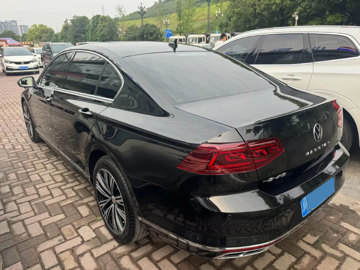 2023 Volkswagen Magotan 2.0T 186HP L4 7DCT,autocango,china used car exporter,china ev exporter,chinese used car exporter,chinese used ev exporter