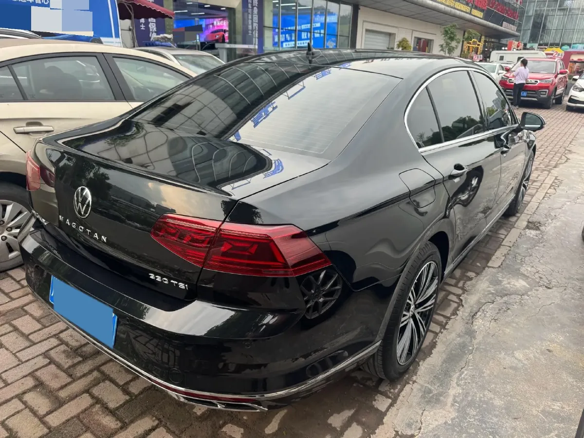 2023 Volkswagen Magotan 2.0T 186HP L4 7DCT,autocango,china used car exporter,china ev exporter,chinese used car exporter,chinese used ev exporter