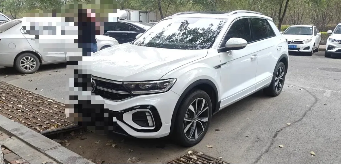 2023 Volkswagen T-Roc 1.5T 160HP L4 7DCT,autocango,china used car exporter,china ev exporter,chinese used car exporter,chinese used ev exporter