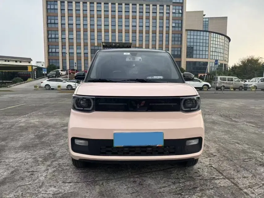 2022 WuLing HongGuang MINI EV BEV 13.8KWH,autocango,china used car exporter,china ev exporter,chinese used car exporter,chinese used ev exporter