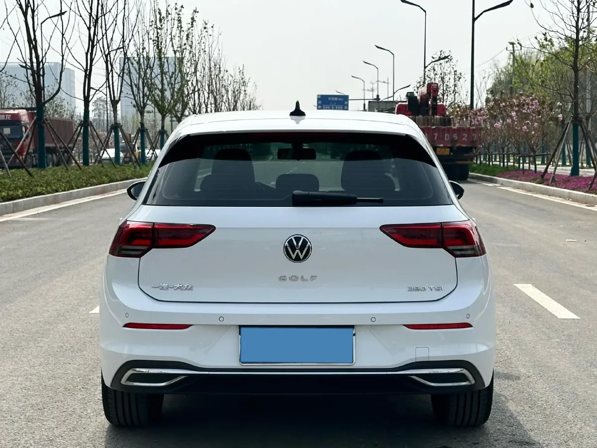 2023 Volkswagen Golf 1.4T 150HP L4 7DCT,autocango,china used car exporter,china ev exporter,chinese used car exporter,chinese used ev exporter