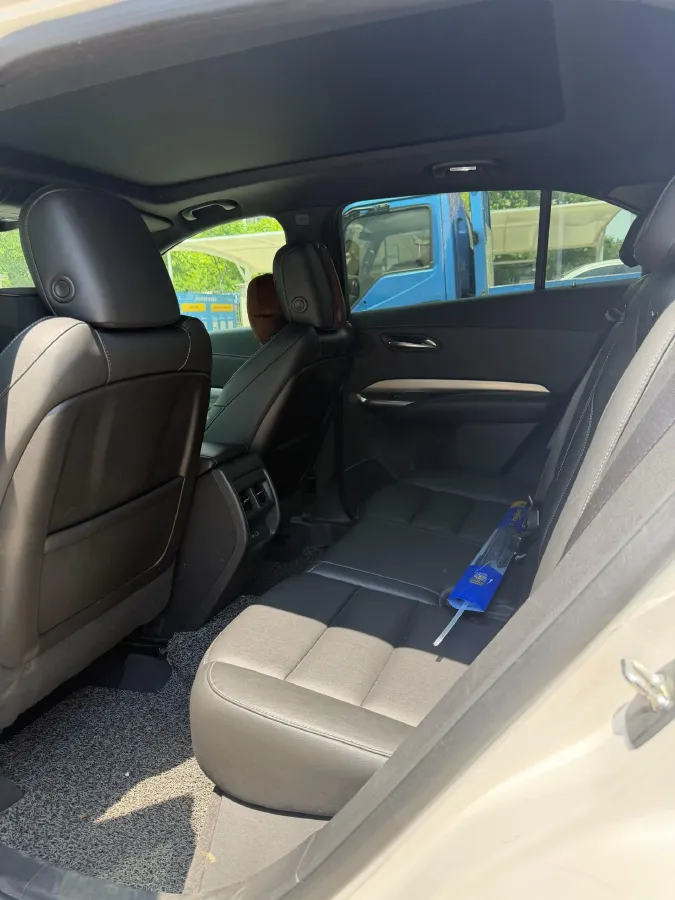 2020 Cadillac XT4 2.0T 241HP L4 9AT,autocango,china used car exporter,china ev exporter,chinese used car exporter,chinese used ev exporter