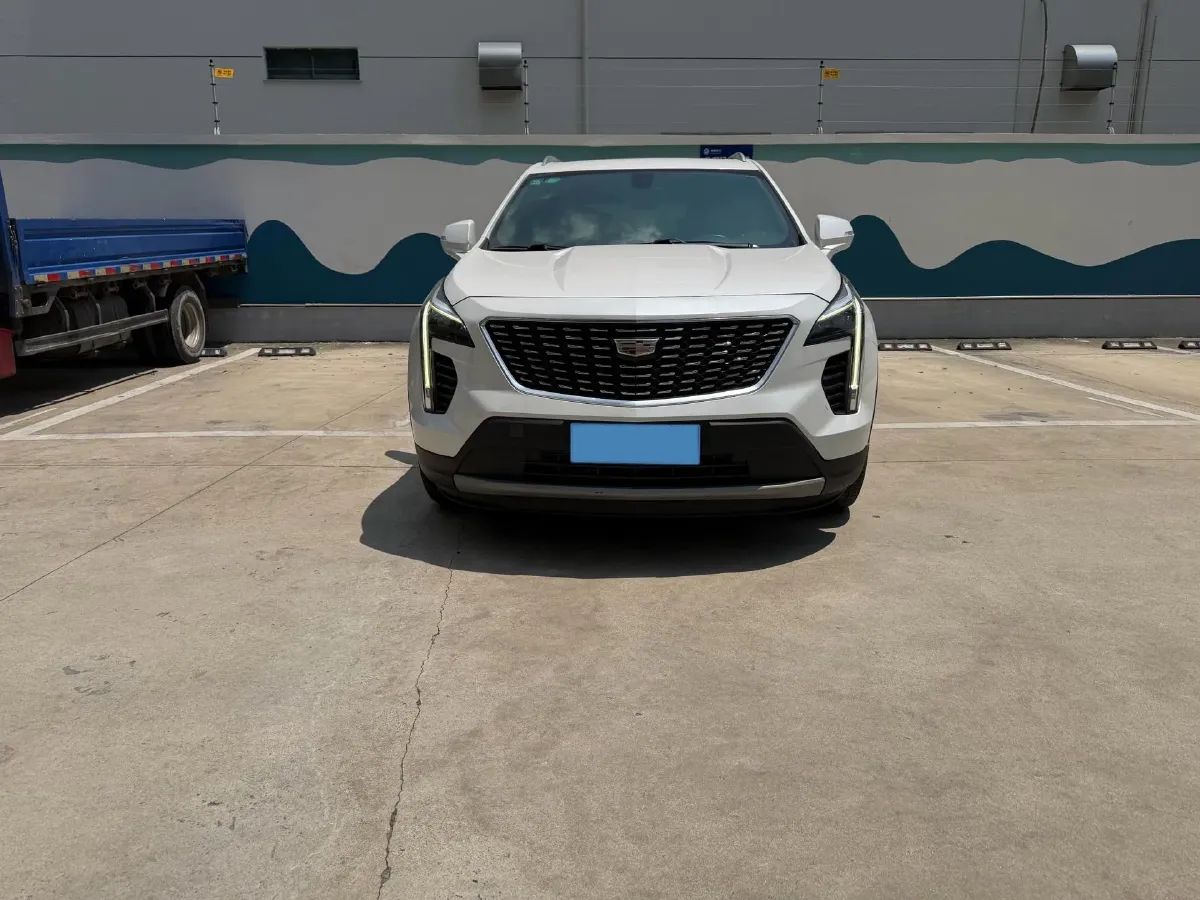 2020 Cadillac XT4 2.0T 241HP L4 9AT,autocango,china used car exporter,china ev exporter,chinese used car exporter,chinese used ev exporter