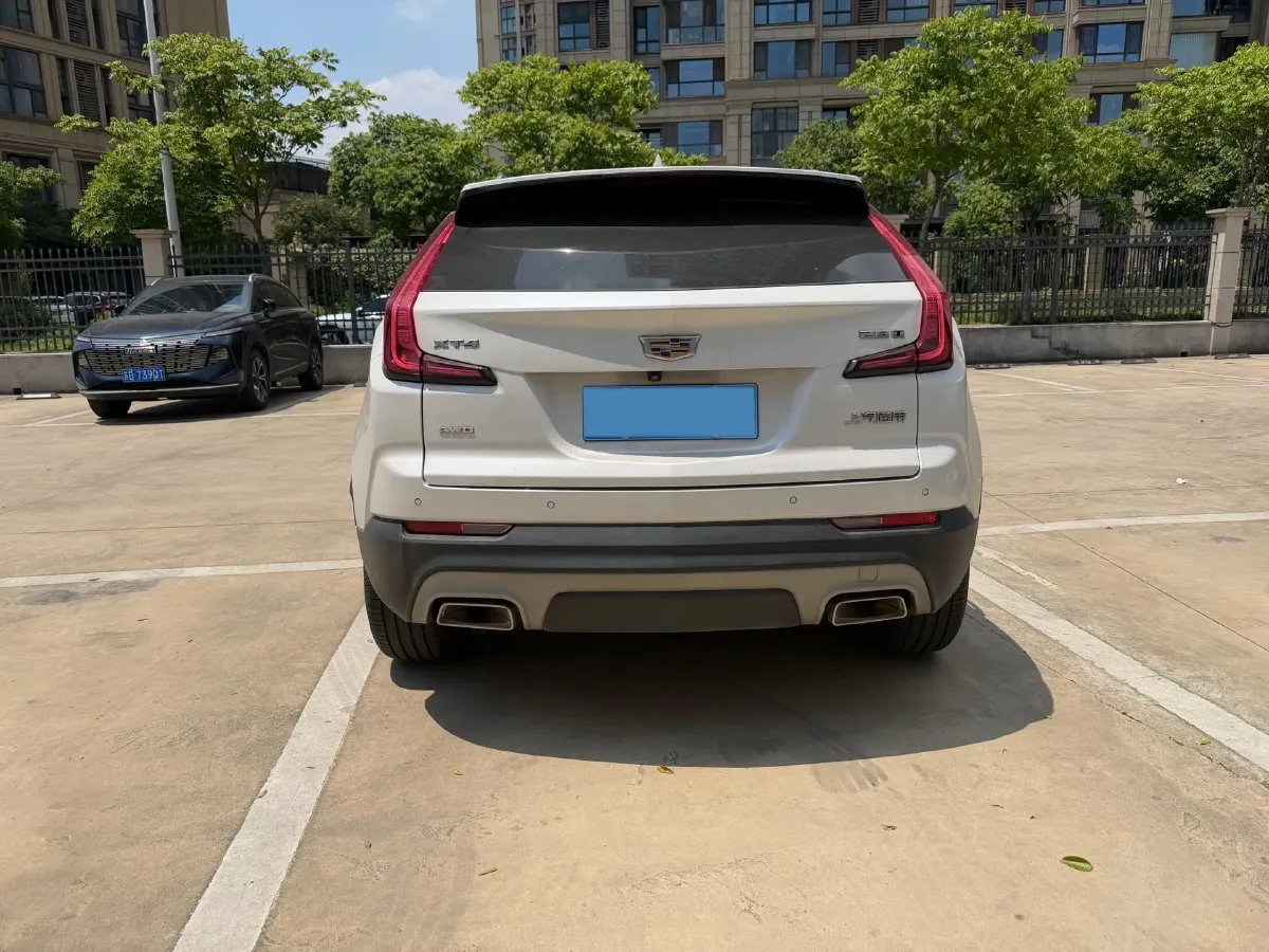2020 Cadillac XT4 2.0T 241HP L4 9AT,autocango,china used car exporter,china ev exporter,chinese used car exporter,chinese used ev exporter