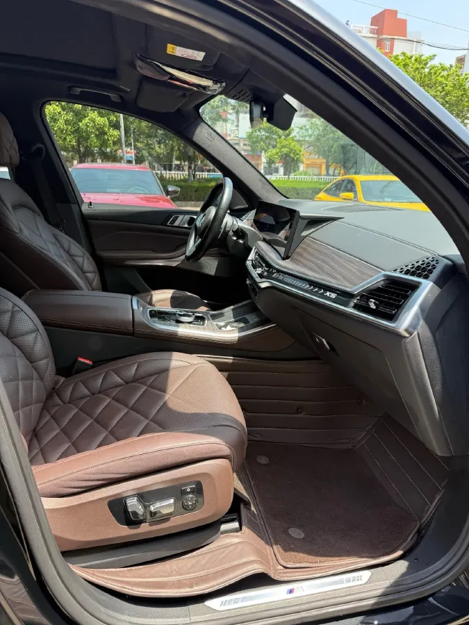 2023 BMW X5 3.0T 381HP L6 8AT,autocango,china used car exporter,china ev exporter,chinese used car exporter,chinese used ev exporter
