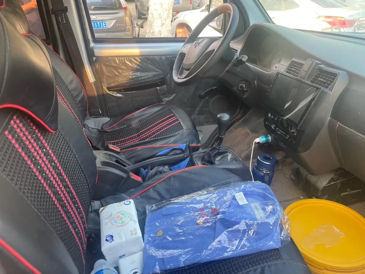 2019 WuLing RongGuang Mini Truck 1.5L 107HP L4 5MT,autocango,china used car exporter,china ev exporter,chinese used car exporter,chinese used ev exporter