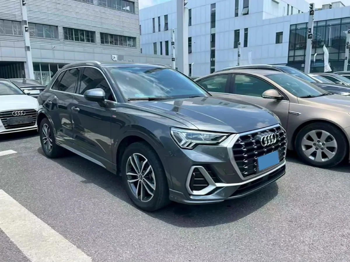2022 Audi Q3 1.4T 150HP L4 7DCT,autocango,china used car exporter,china ev exporter,chinese used car exporter,chinese used ev exporter