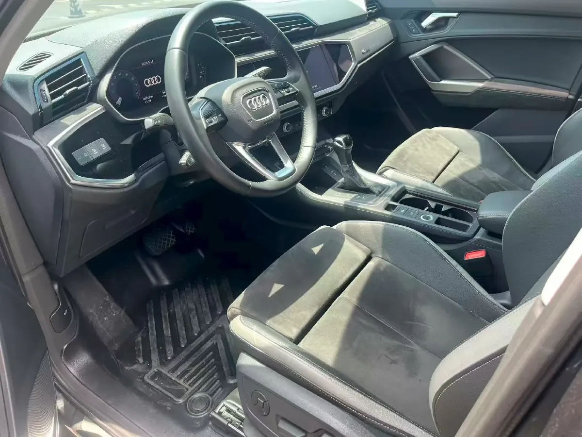 2022 Audi Q3 1.4T 150HP L4 7DCT,autocango,china used car exporter,china ev exporter,chinese used car exporter,chinese used ev exporter