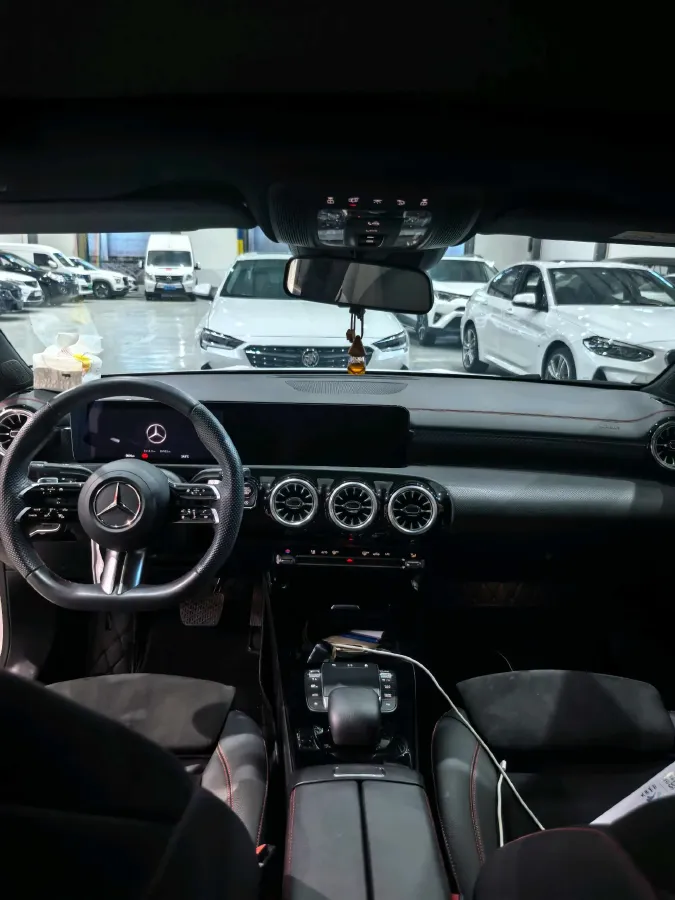 2024 Mercedes-Benz A Class 1.3T 163HP L4 7DCT,autocango,china used car exporter,china ev exporter,chinese used car exporter,chinese used ev exporter