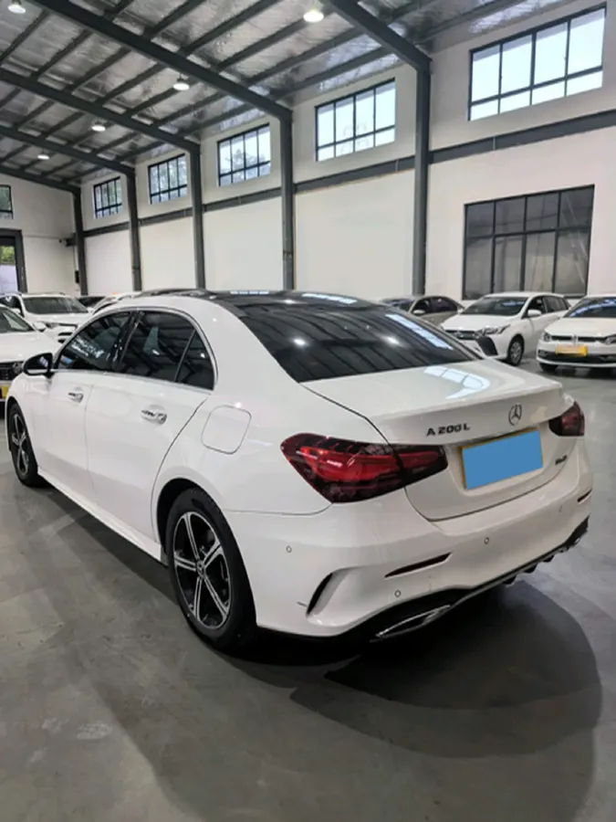 2024 Mercedes-Benz A Class 1.3T 163HP L4 7DCT,autocango,china used car exporter,china ev exporter,chinese used car exporter,chinese used ev exporter