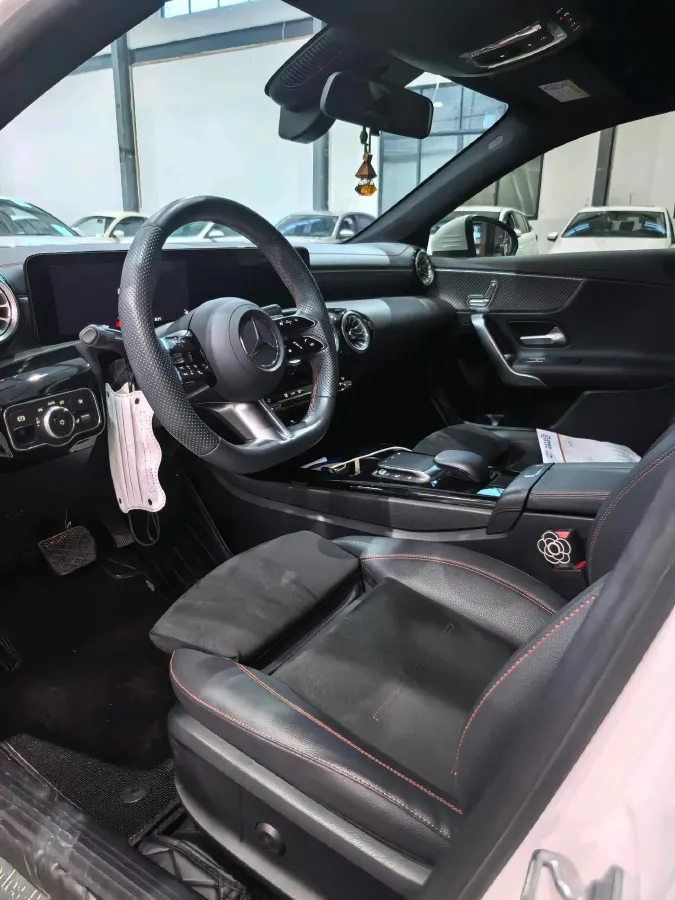 2024 Mercedes-Benz A Class 1.3T 163HP L4 7DCT,autocango,china used car exporter,china ev exporter,chinese used car exporter,chinese used ev exporter