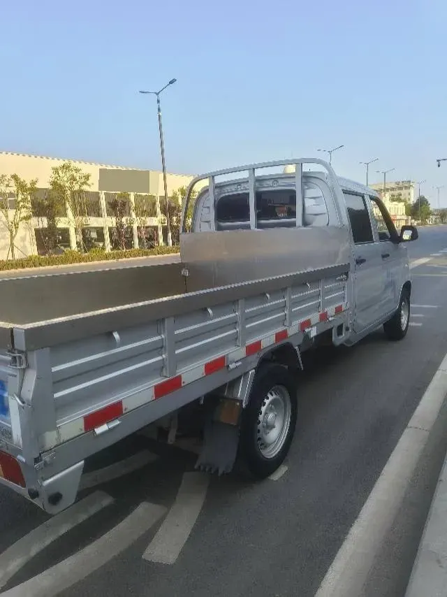2021 WuLing RongGuang New Truck 1.8L 125HP L4 5MT,autocango,china used car exporter,china ev exporter,chinese used car exporter,chinese used ev exporter