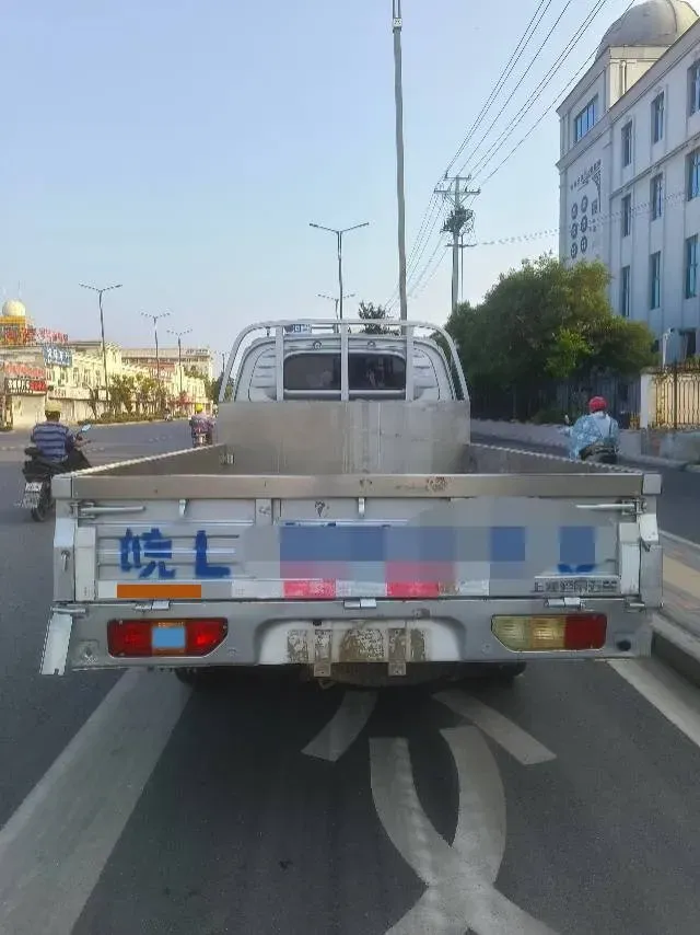 2021 WuLing RongGuang New Truck 1.8L 125HP L4 5MT,autocango,china used car exporter,china ev exporter,chinese used car exporter,chinese used ev exporter