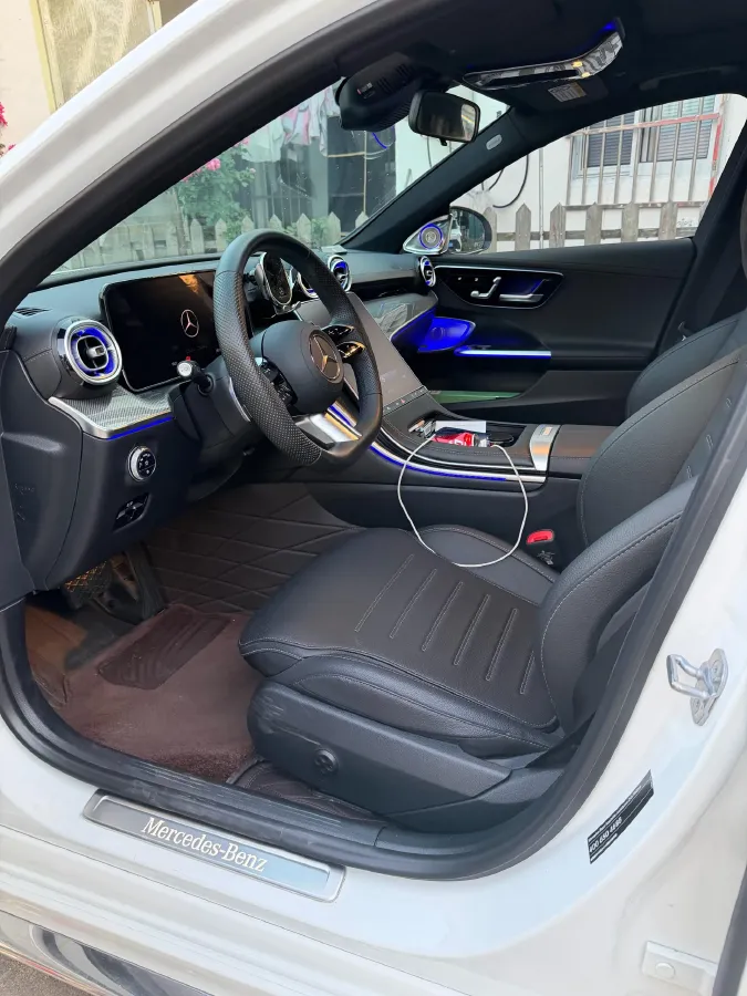 2024 Mercedes-Benz C Class 1.5T 204HP L4 9AT,autocango,china used car exporter,china ev exporter,chinese used car exporter,chinese used ev exporter