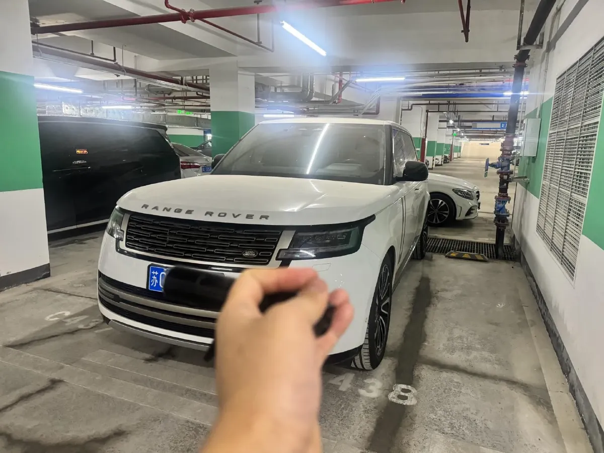 2024 Land Rover Range Rover 3.0T 400HP L6 8AT,autocango,china used car exporter,china ev exporter,chinese used car exporter,chinese used ev exporter