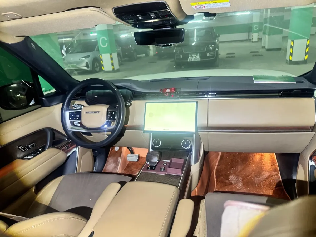 2024 Land Rover Range Rover 3.0T 400HP L6 8AT,autocango,china used car exporter,china ev exporter,chinese used car exporter,chinese used ev exporter