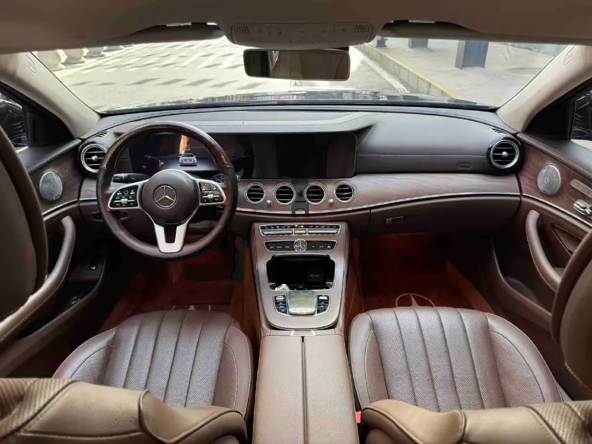 2020 Mercedes-Benz E Class 2.0T 258HP L4 9AT,autocango,china used car exporter,china ev exporter,chinese used car exporter,chinese used ev exporter