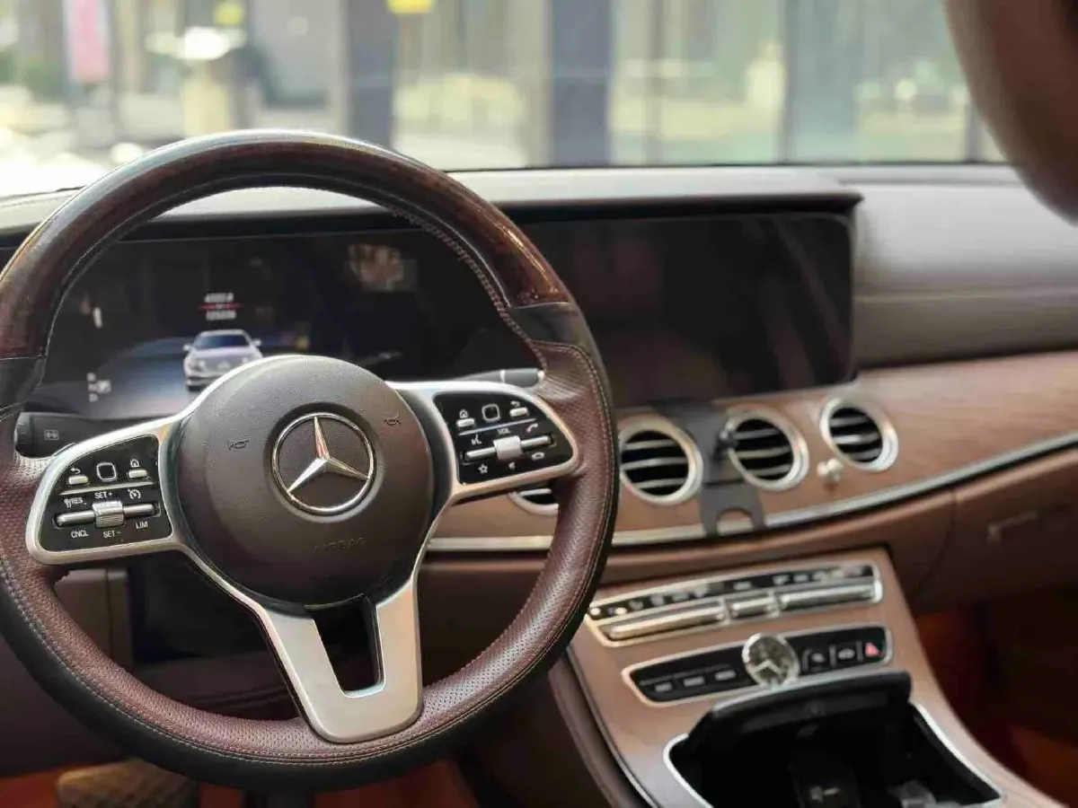 2020 Mercedes-Benz E Class 2.0T 258HP L4 9AT,autocango,china used car exporter,china ev exporter,chinese used car exporter,chinese used ev exporter