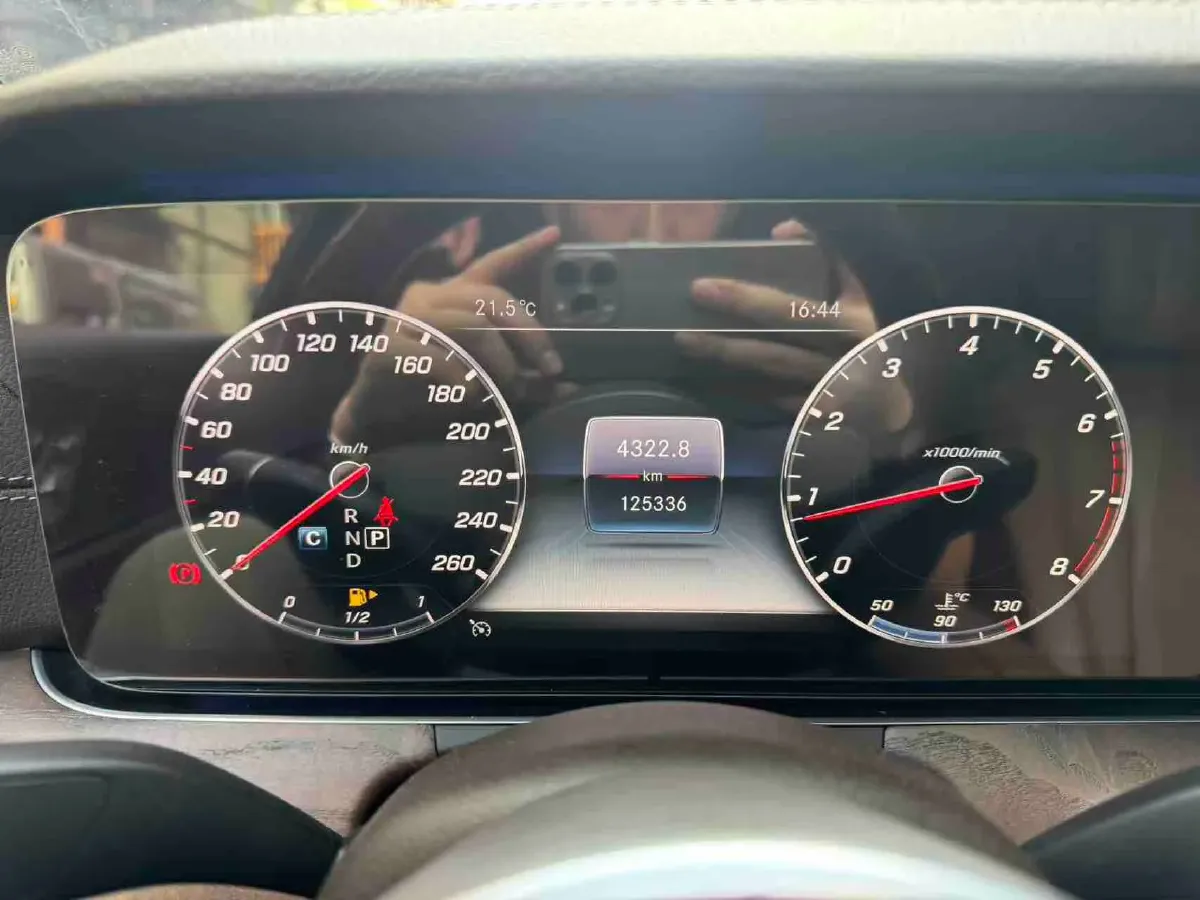 2020 Mercedes-Benz E Class 2.0T 258HP L4 9AT,autocango,china used car exporter,china ev exporter,chinese used car exporter,chinese used ev exporter