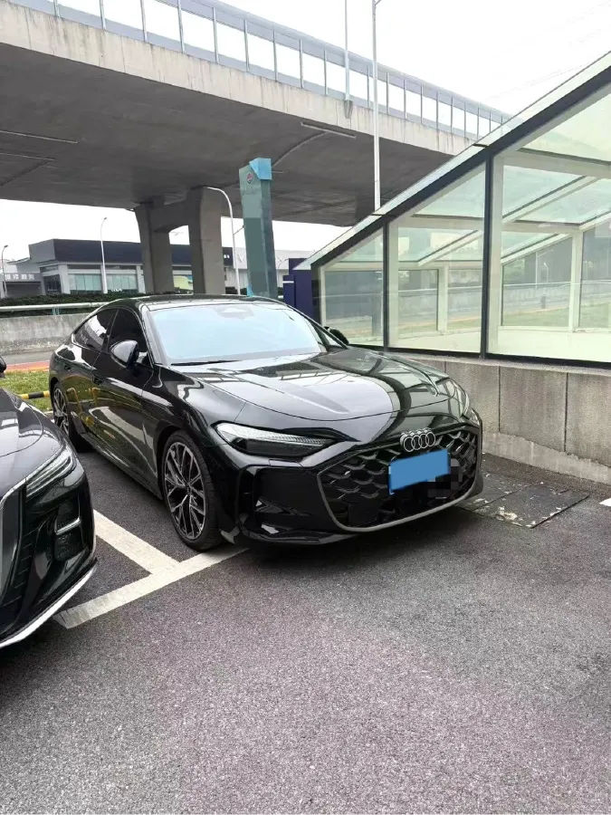 2026 Audi A5L Sportback 2.0T 204HP L4 7DCT,autocango,china used car exporter,china ev exporter,chinese used car exporter,chinese used ev exporter
