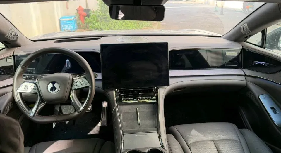 2024 Denza DenzaZ9 2.0T 207HP L4 E-CVT PHEV 38.5KWH,autocango,china used car exporter,china ev exporter,chinese used car exporter,chinese used ev exporter
