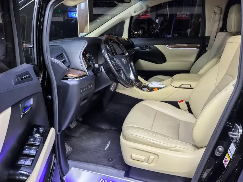 2018 Toyota Alphard 3.5L 275HP V6 6AT,autocango,china used car exporter,china ev exporter,chinese used car exporter,chinese used ev exporter