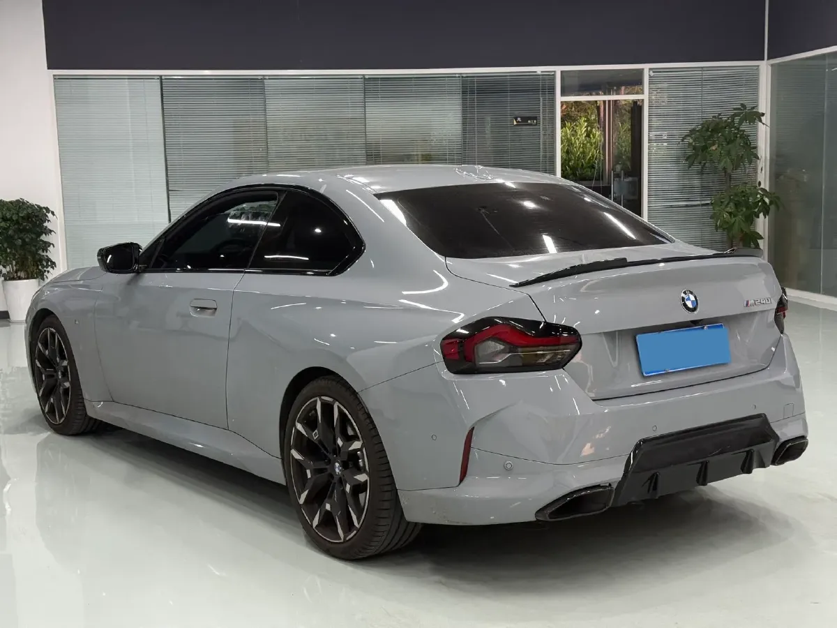 2024 BMW 2.0T 300HP L4 7DCT,autocango,china used car exporter,china ev exporter,chinese used car exporter,chinese used ev exporter