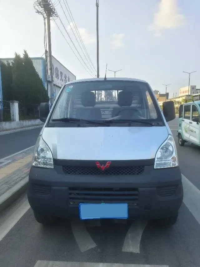 2021 WuLing RongGuang New Truck 1.5L 99HP L4 5MT,autocango,china used car exporter,china ev exporter,chinese used car exporter,chinese used ev exporter