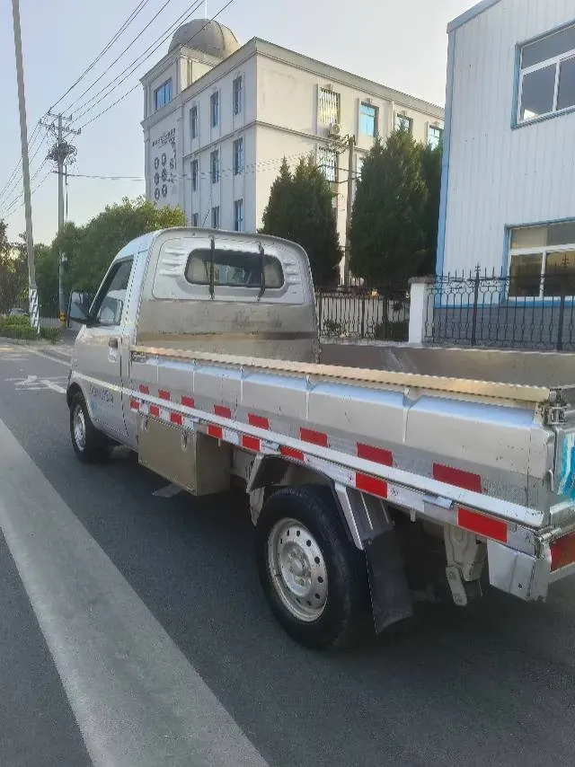 2021 WuLing RongGuang New Truck 1.5L 99HP L4 5MT,autocango,china used car exporter,china ev exporter,chinese used car exporter,chinese used ev exporter