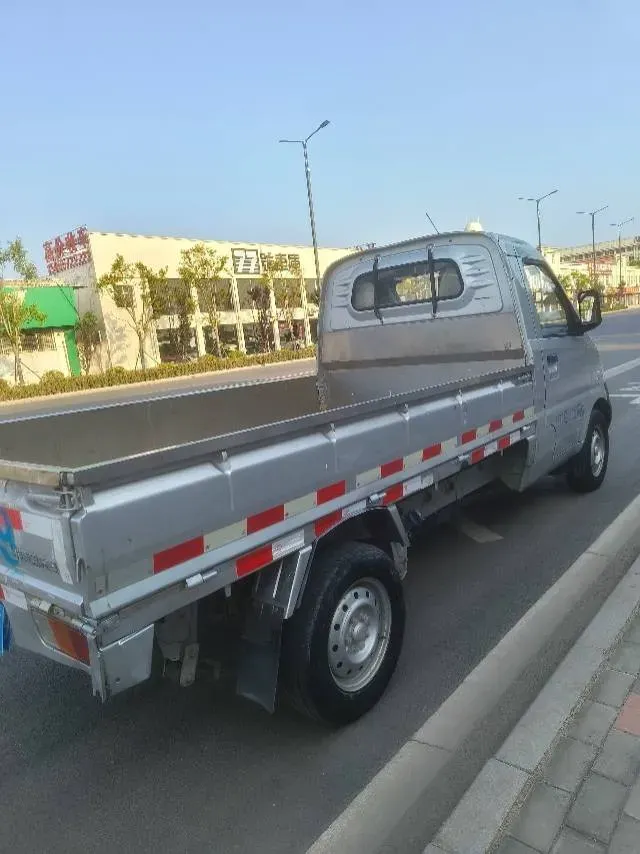 2021 WuLing RongGuang New Truck 1.5L 99HP L4 5MT,autocango,china used car exporter,china ev exporter,chinese used car exporter,chinese used ev exporter