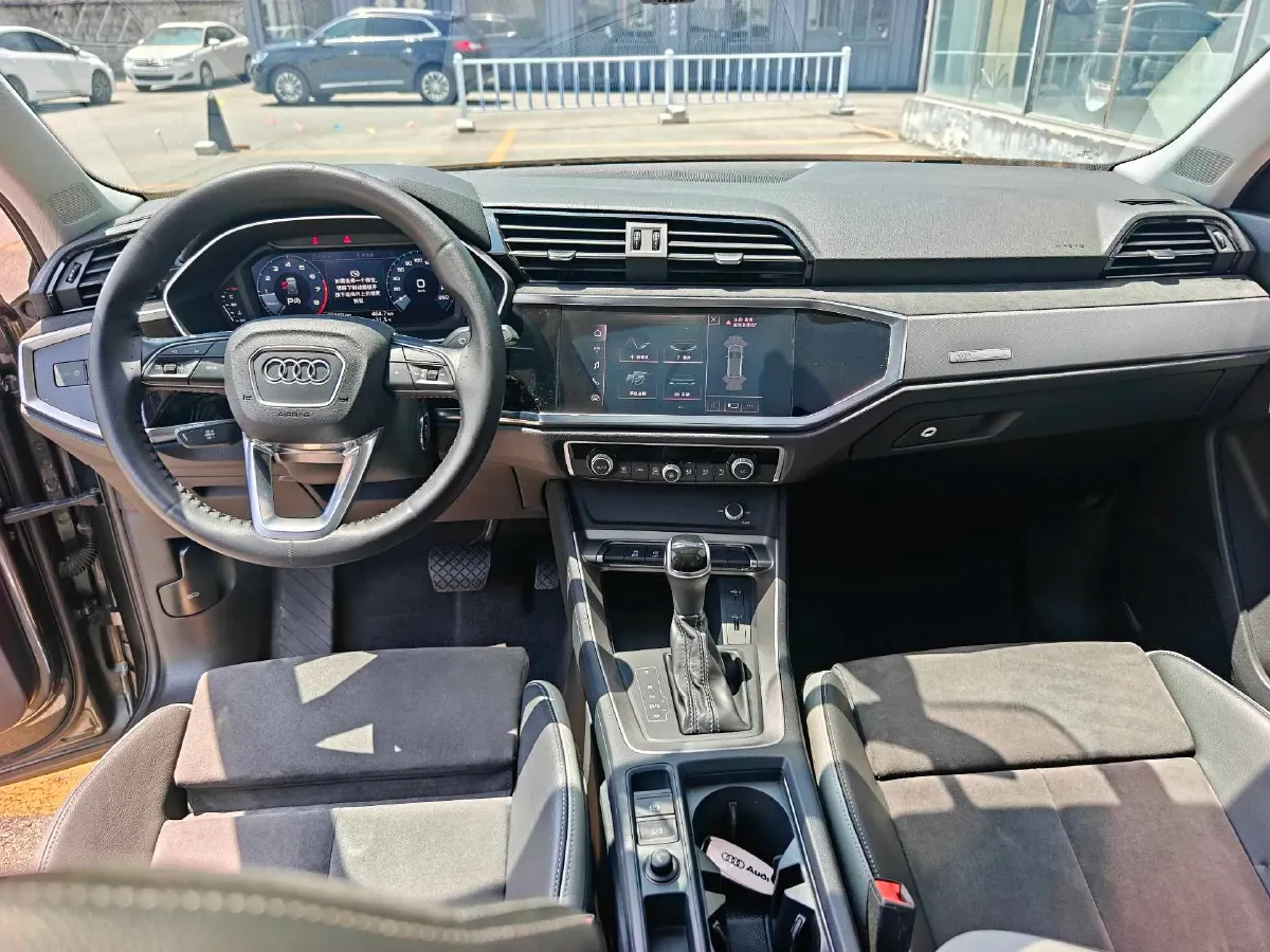 2020 Audi Q3 1.4T 150HP L4 7DCT,autocango,china used car exporter,china ev exporter,chinese used car exporter,chinese used ev exporter