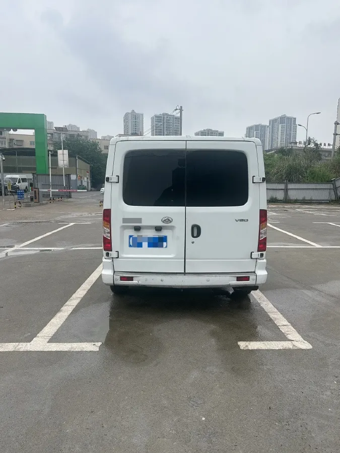 2021 MAXUS XinTu V80 2.0T 139HP L4 6MT,autocango,china used car exporter,china ev exporter,chinese used car exporter,chinese used ev exporter