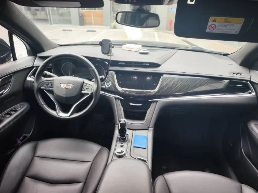 2021 Cadillac XT6 2.0T 237HP L4 9AT,autocango,china used car exporter,china ev exporter,chinese used car exporter,chinese used ev exporter