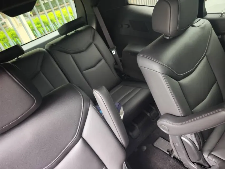 2021 Cadillac XT6 2.0T 237HP L4 9AT,autocango,china used car exporter,china ev exporter,chinese used car exporter,chinese used ev exporter