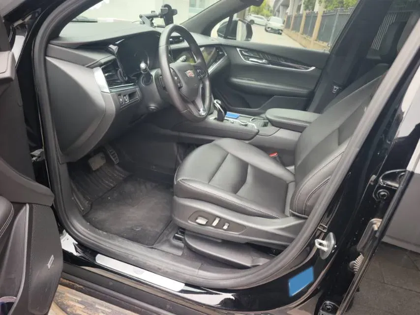 2021 Cadillac XT6 2.0T 237HP L4 9AT,autocango,china used car exporter,china ev exporter,chinese used car exporter,chinese used ev exporter