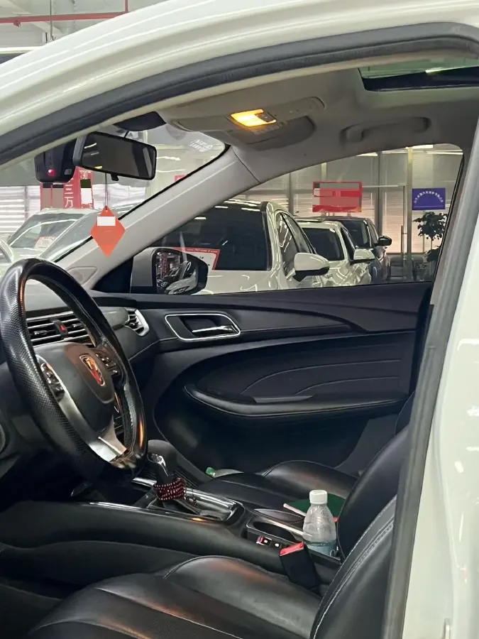 2020 Roewe i5 1.5L 120HP L4 CVT,autocango,china used car exporter,china ev exporter,chinese used car exporter,chinese used ev exporter