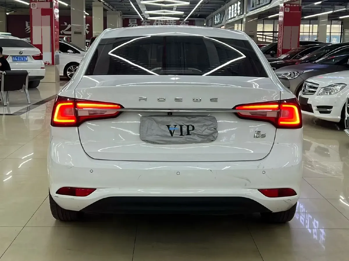 2020 Roewe i5 1.5L 120HP L4 CVT,autocango,china used car exporter,china ev exporter,chinese used car exporter,chinese used ev exporter