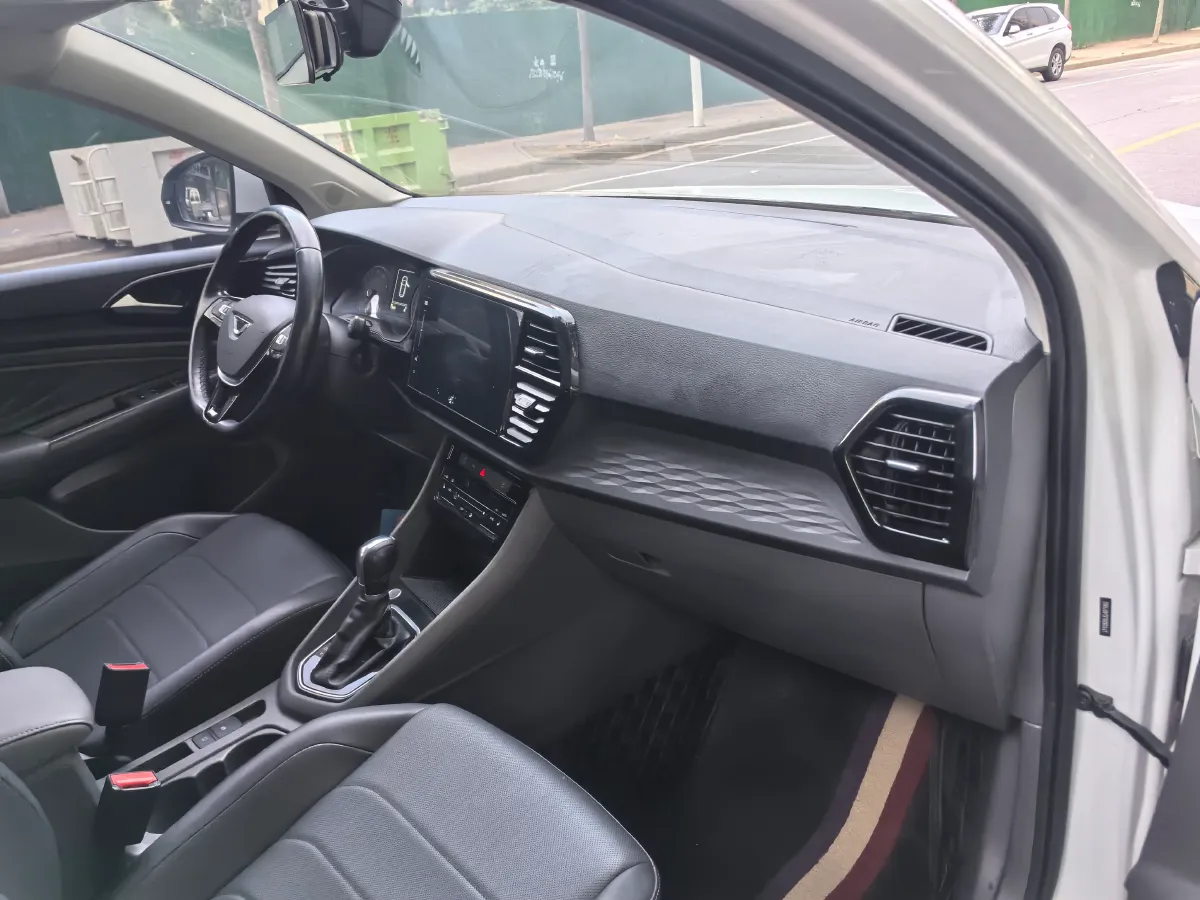 2020 Jetta VS7 1.4T 150HP L4 6AT,autocango,china used car exporter,china ev exporter,chinese used car exporter,chinese used ev exporter