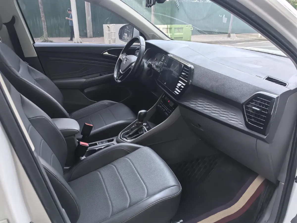 2020 Jetta VS7 1.4T 150HP L4 6AT,autocango,china used car exporter,china ev exporter,chinese used car exporter,chinese used ev exporter