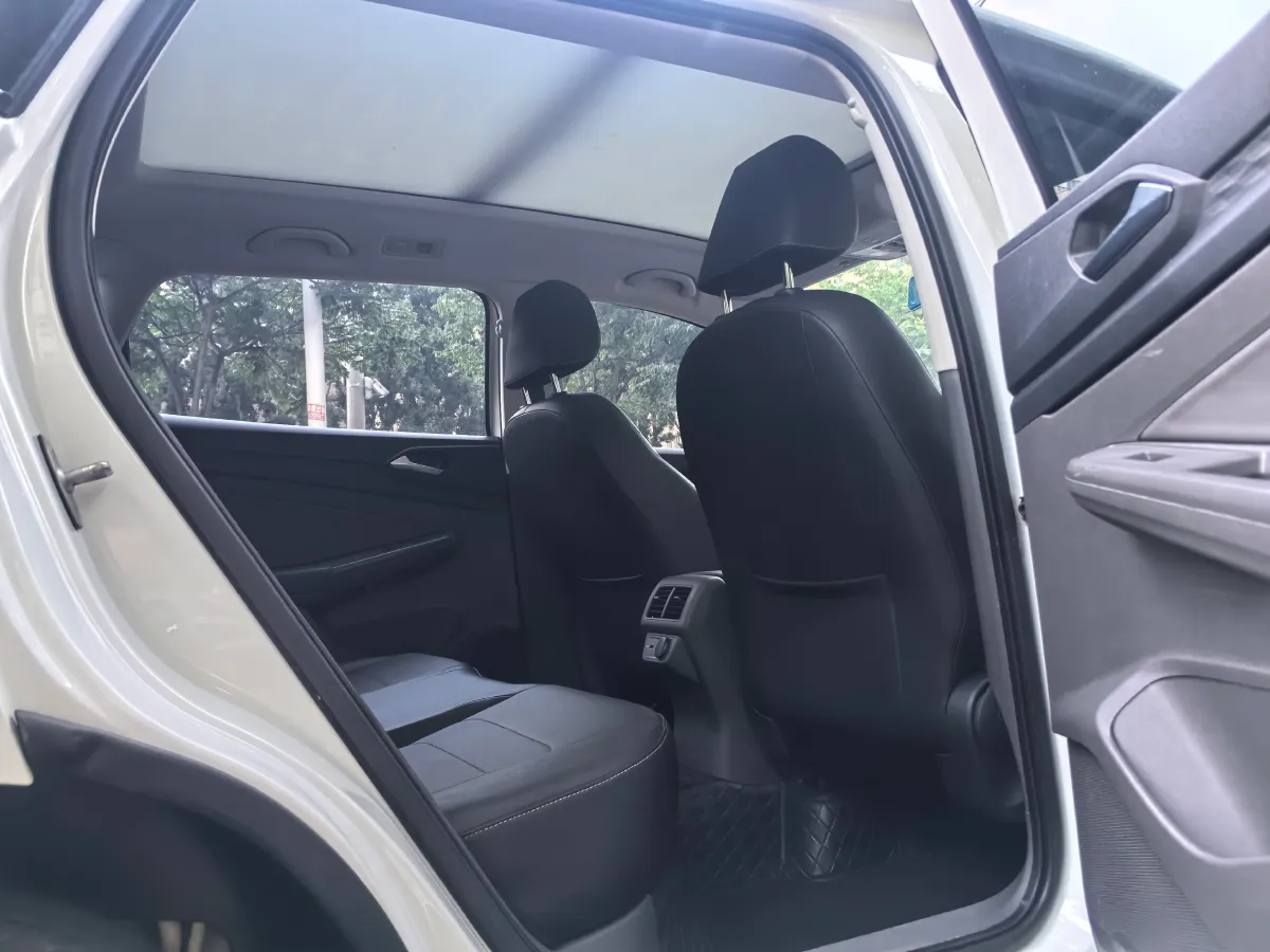 2020 Jetta VS7 1.4T 150HP L4 6AT,autocango,china used car exporter,china ev exporter,chinese used car exporter,chinese used ev exporter