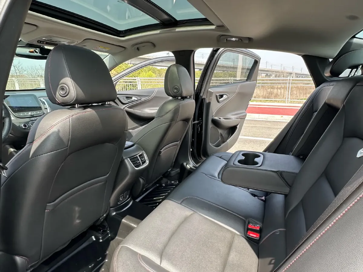 2021 Chevrolet Malibu XL 2.0T 237HP L4 9AT,autocango,china used car exporter,china ev exporter,chinese used car exporter,chinese used ev exporter