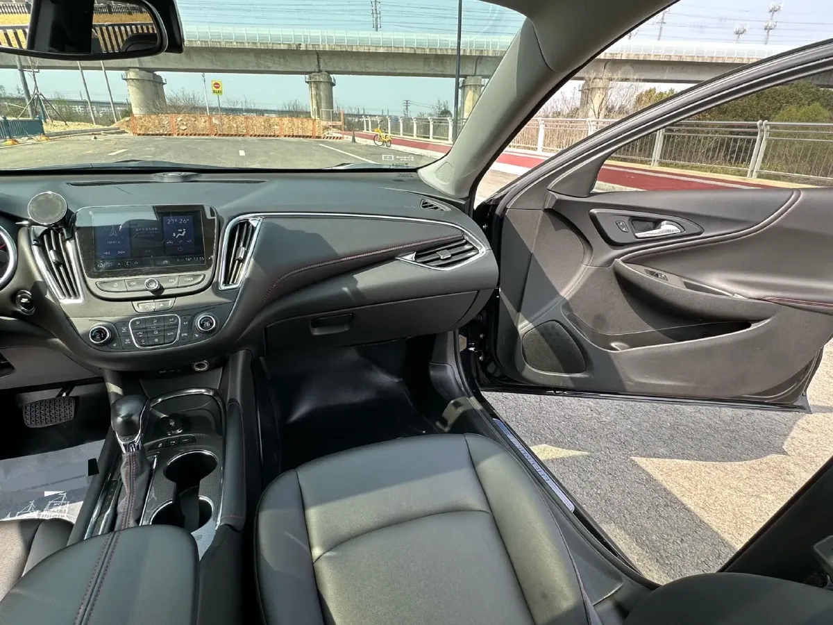 2021 Chevrolet Malibu XL 2.0T 237HP L4 9AT,autocango,china used car exporter,china ev exporter,chinese used car exporter,chinese used ev exporter