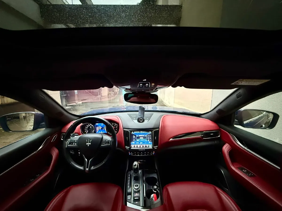 2018 Maserati Levante 3.0T 350HP V6 8AT,autocango,china used car exporter,china ev exporter,chinese used car exporter,chinese used ev exporter